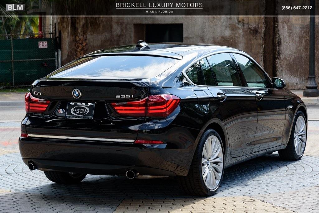BMW 5-Series Gran Turismo, 2014MY Luxury Line