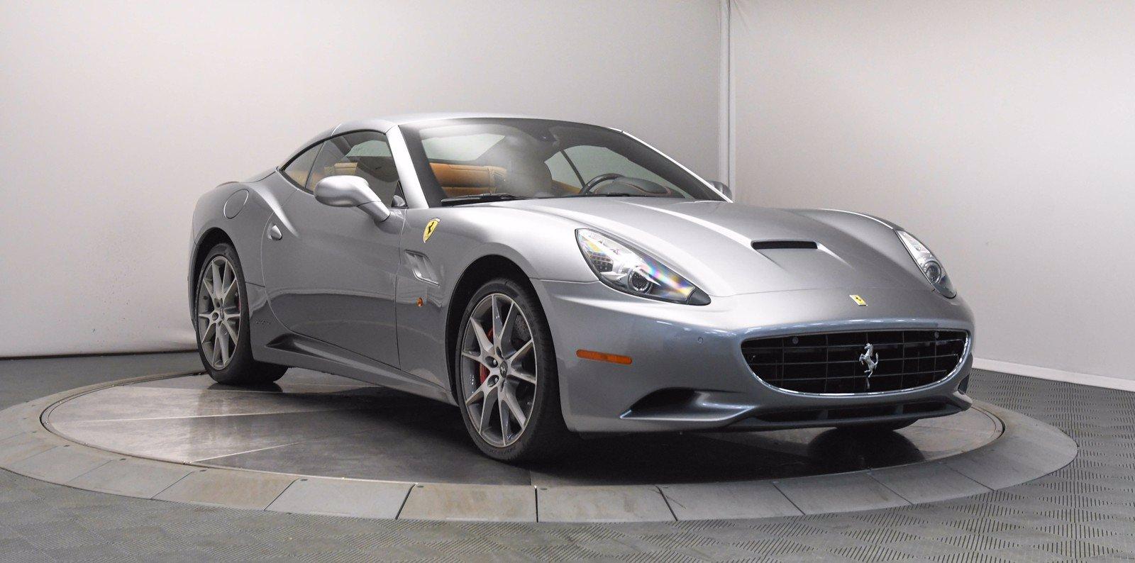Ferrari California カタログ 2014 Ferrari California
