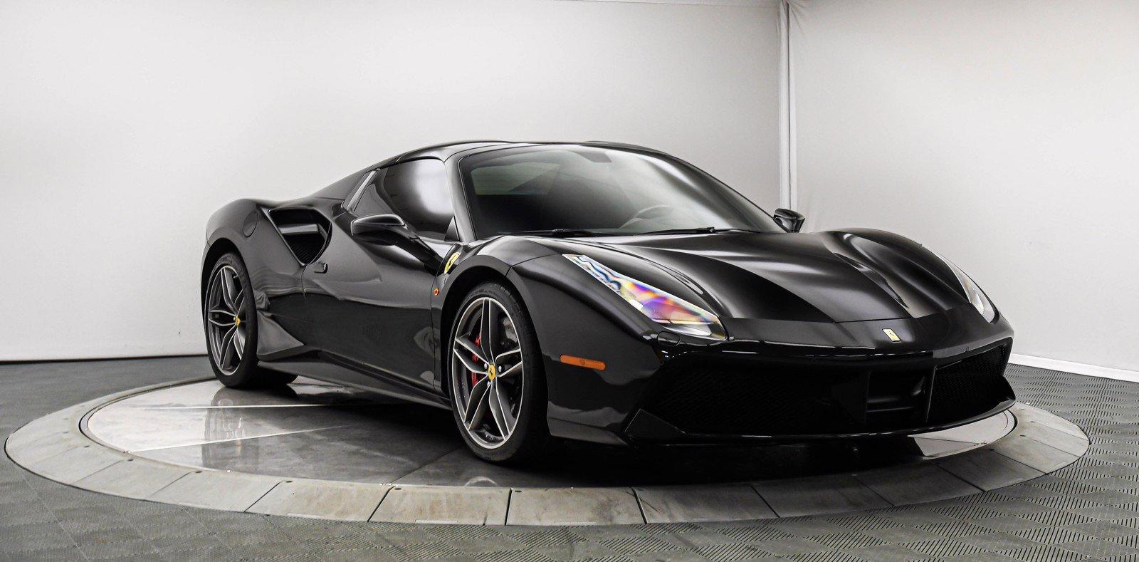Ferrari 488Spider キャリーケース 黒 LUGGAGE FOR FERRARI 488 SPIDER for sale by auction in West