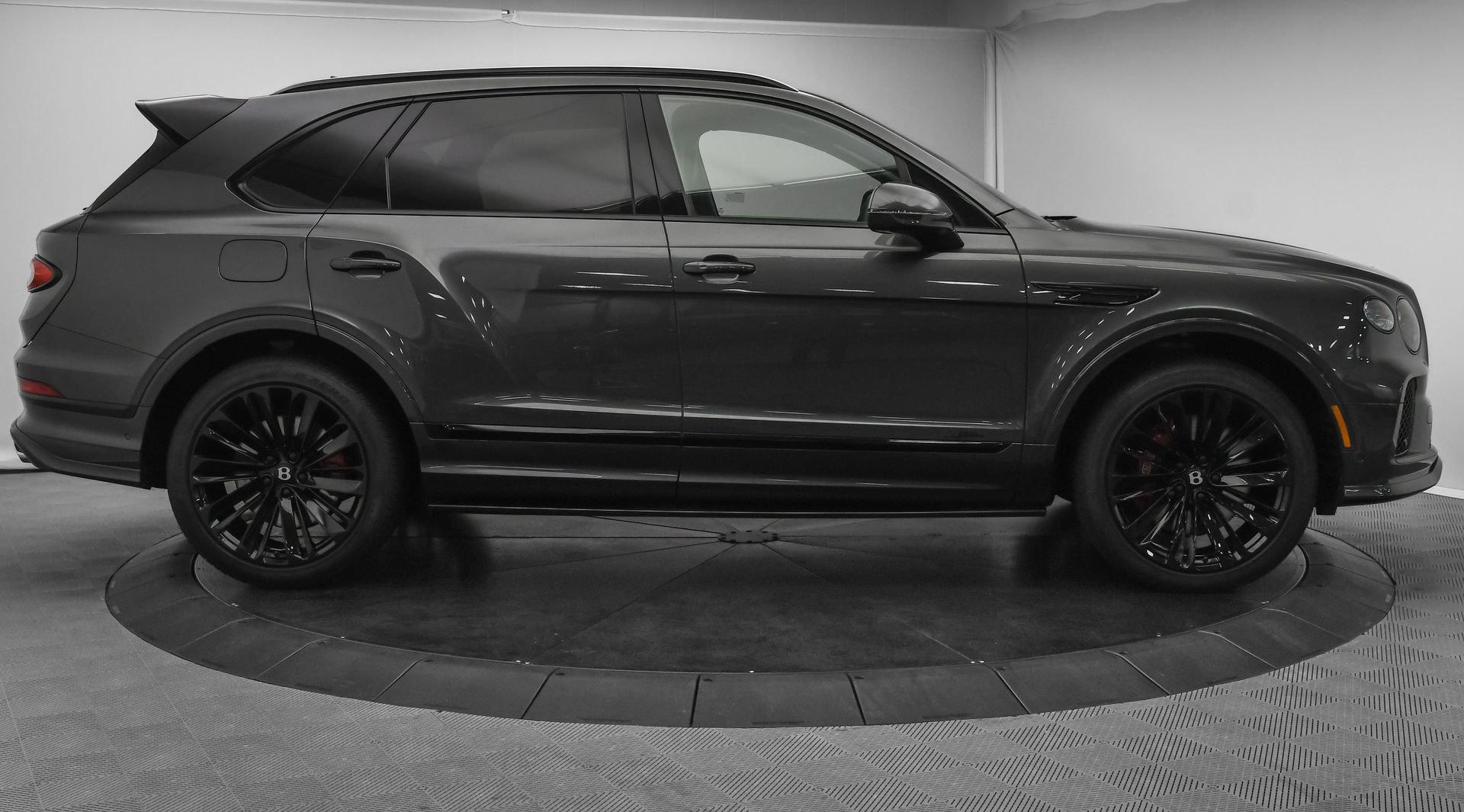 Used-2022-Bentley-Bentayga-