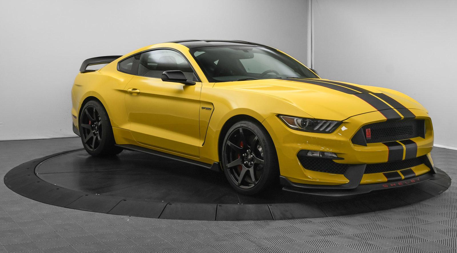 Used 2017 Ford Mustang Shelby GT350R For Sale (77,900) Ferrari of
