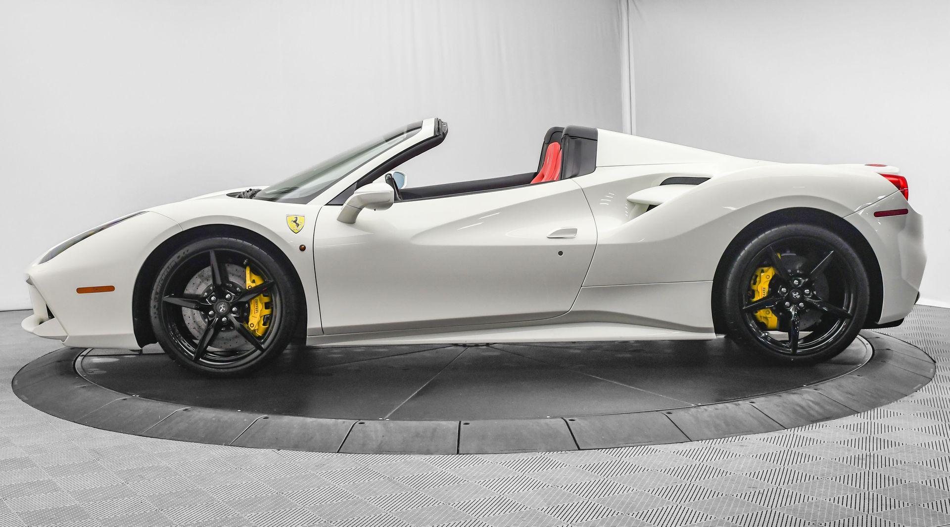 Ferrari 488 SPIDER シャーシ番号234530 Ferrari 488 SPIDER シャーシ番号234530 - メルカリ