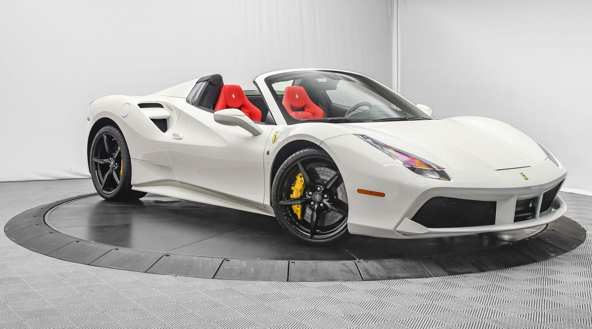 Ferrari 488 SPIDER シャーシ番号234530 Used-2016-Ferrari-488-Spider--