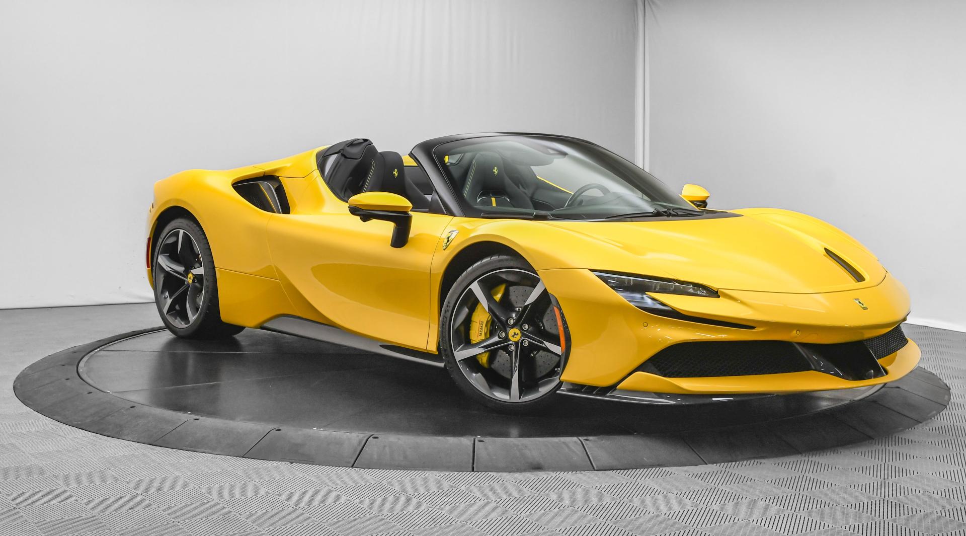 Ferrari イエロー Used-2023-Ferrari-SF90-Spider-