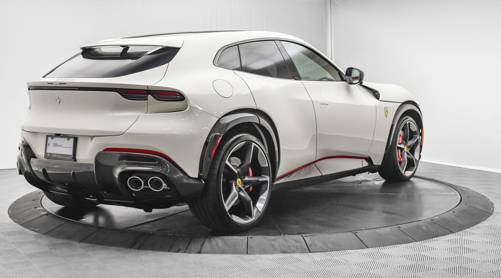 新品未使用】Ferrari ✨Purosangue 写真カタログ5枚入り MR